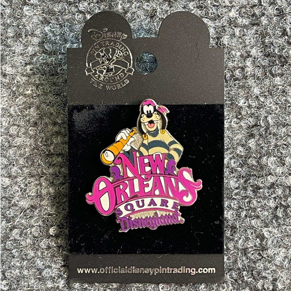 Disney‎ Pin Trading Around the World Goofy New Orleans Square Disneyland Pin New